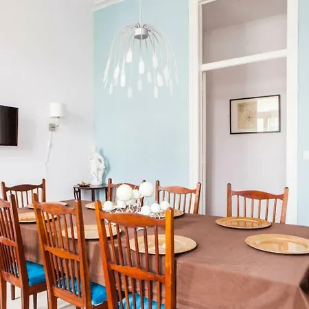 Apartment Spacious And Elegant Family - Bp1 *